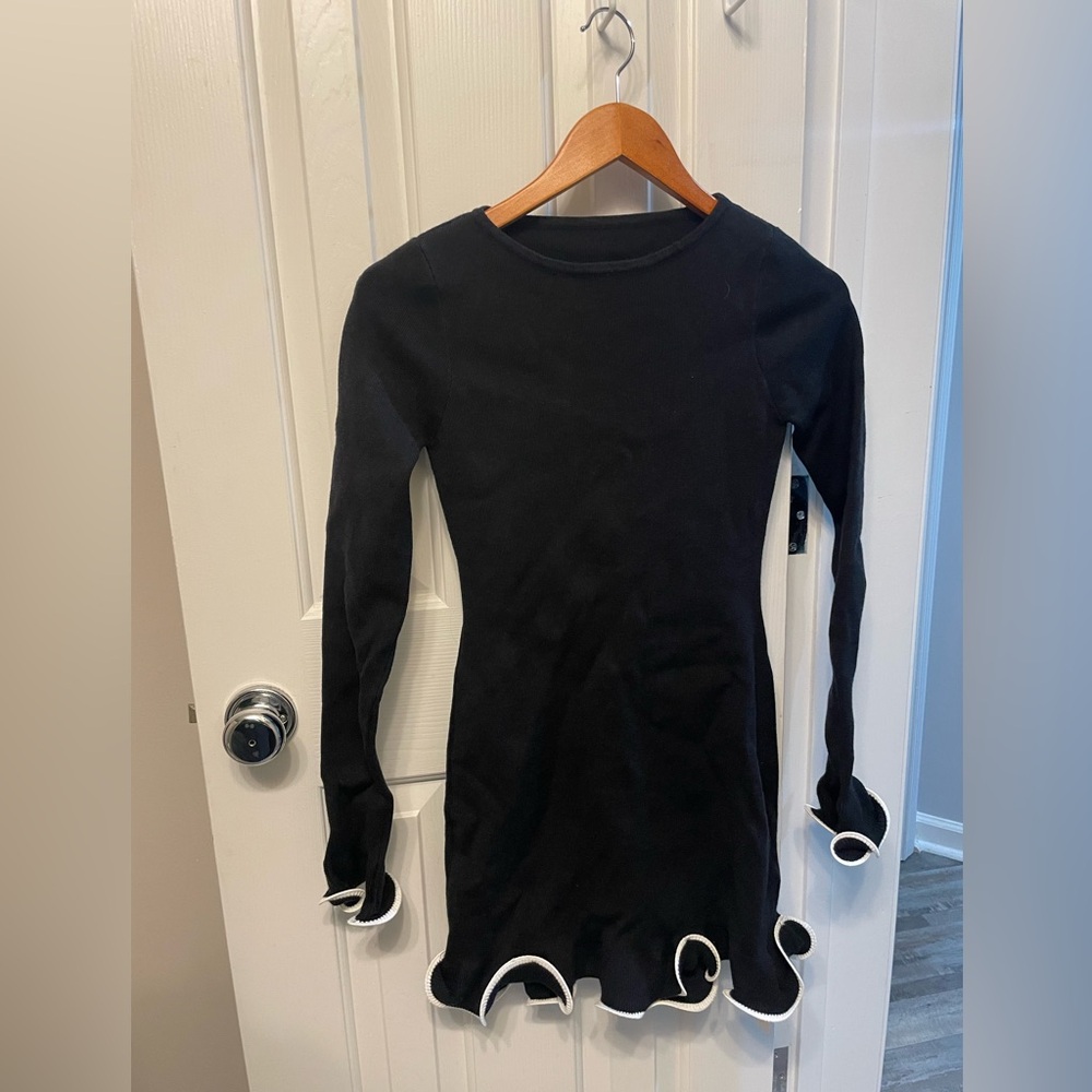 Commense Black BodyconDress with White Ruffle Accents